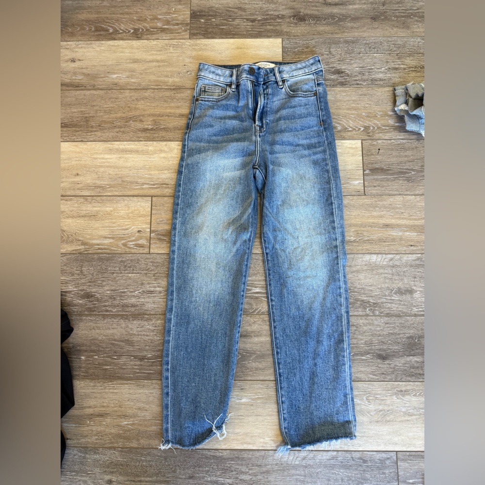 Hidden Jeans